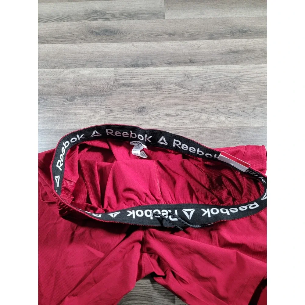 Reebok Mens Active Workout Woven Shorts Size 3XL Red Elastic Waist Stretchy NWT